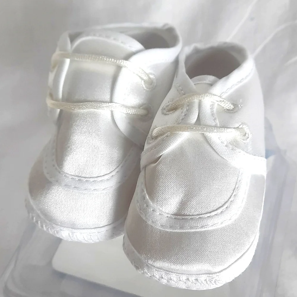 Wee Kids Baby Crib Shoes Crib Stage Newborn 0 to 3 Months White Chrisining NEW